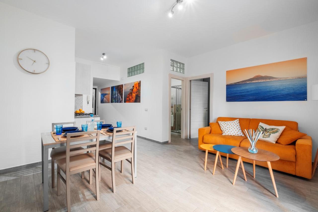 Apartment Dreamers' House *