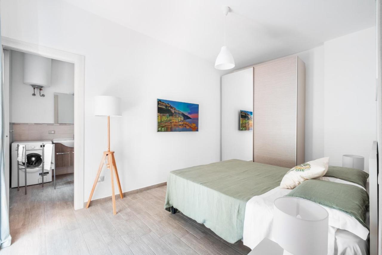 Apartment Dreamers' House *